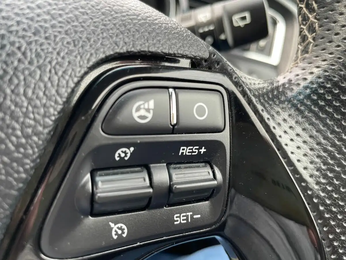 2018-kia-ceed-16crdi-gt-line-hatchback-1582cc-big-18