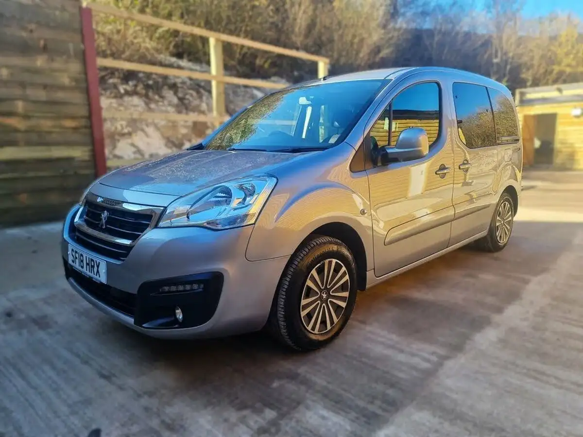 2018-peugeot-partner-big-6