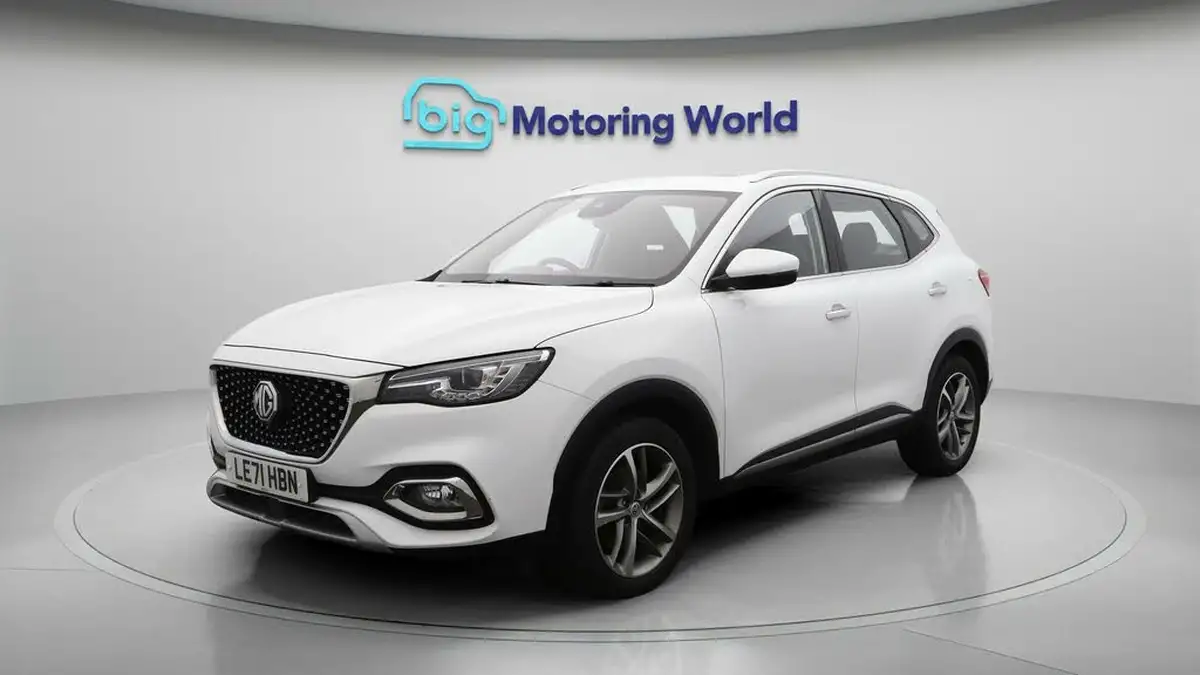 2022-mg-hs-15t-gdi-exclusive-162ps-big-3