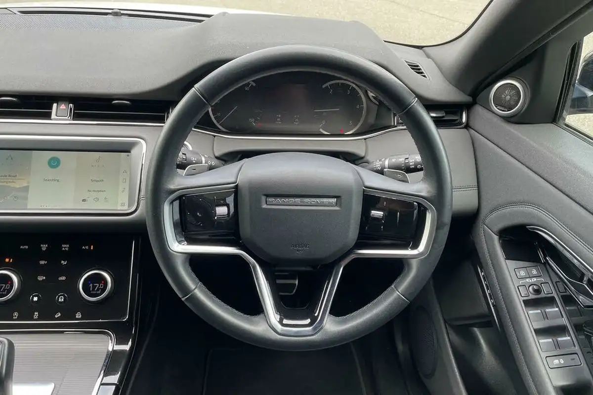2022-land-rover-range-rover-evoque-20-d200-r-dynamic-se-big-11