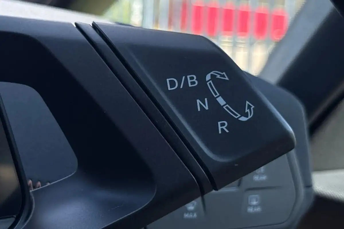 2022-cupra-born-e-v3-204ps-58kwh-big-37
