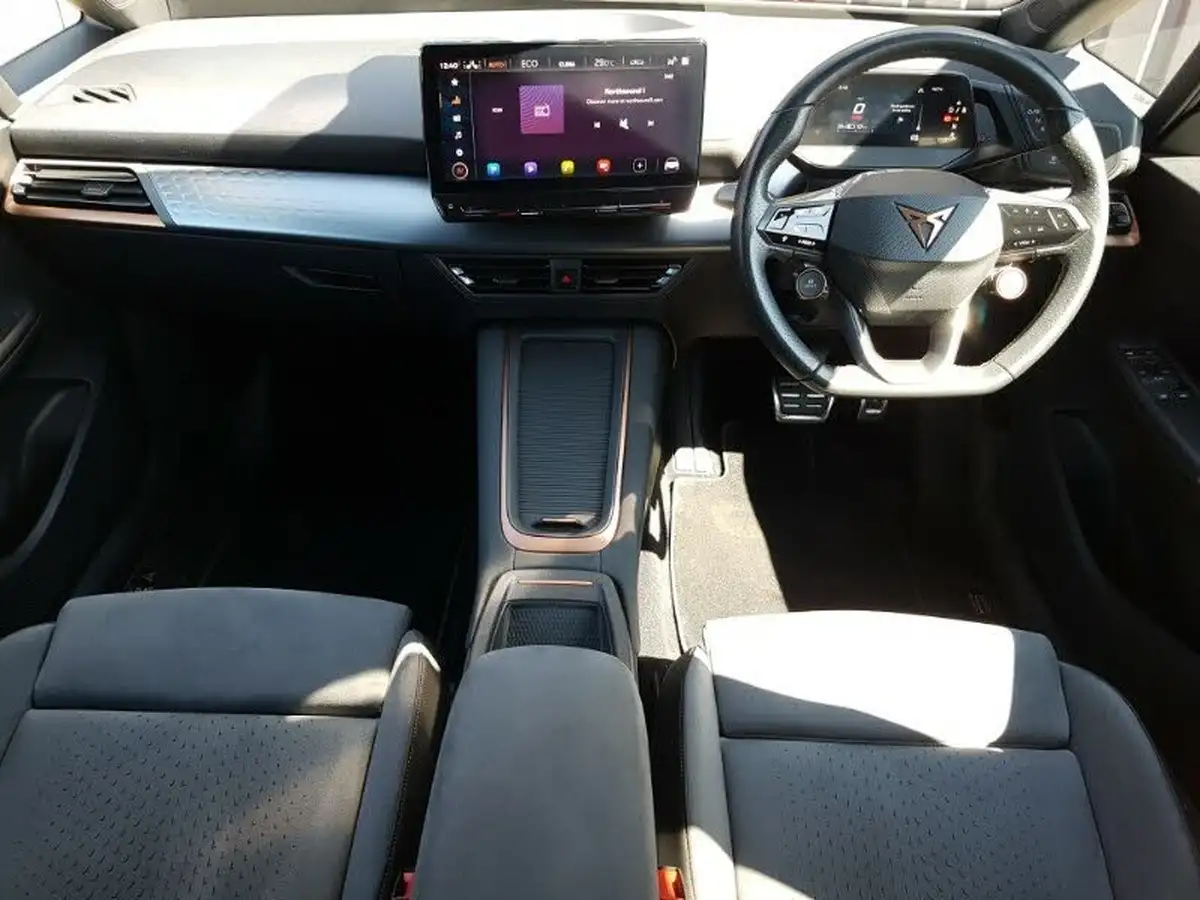2022-cupra-born-e-v3-230ps-77kwh-e-boost-big-2