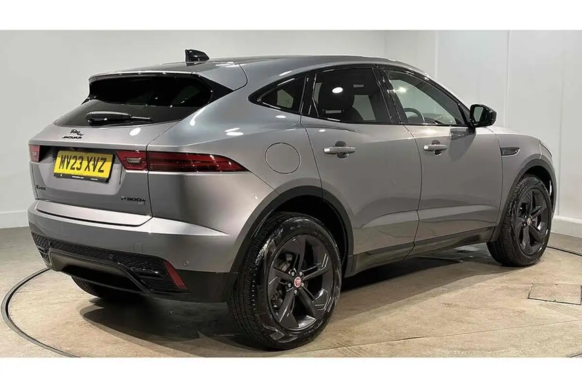 2023-jaguar-e-pace-15-p300e-r-dynamic-black-big-9