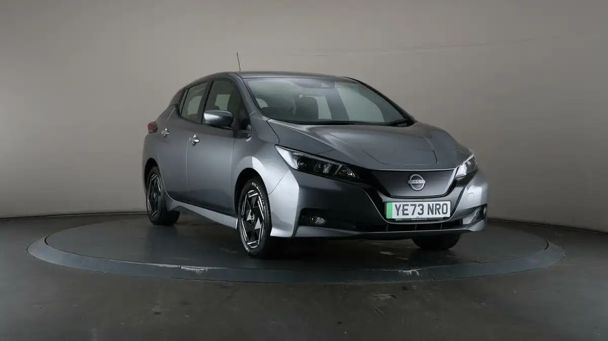 2023-nissan-leaf-e-acenta-39kwh-big-49