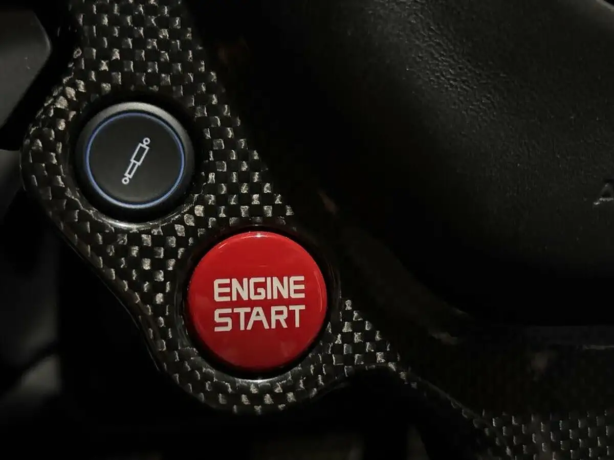 2013-ferrari-ff-63-big-39