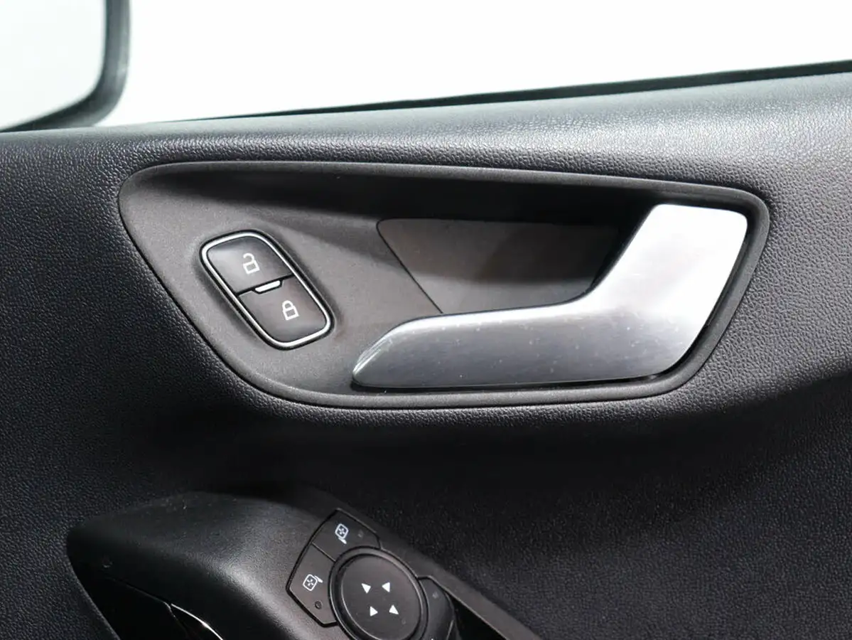 2022-ford-fiesta-10t-st-line-125ps-hybrid-mhev-5d-big-34