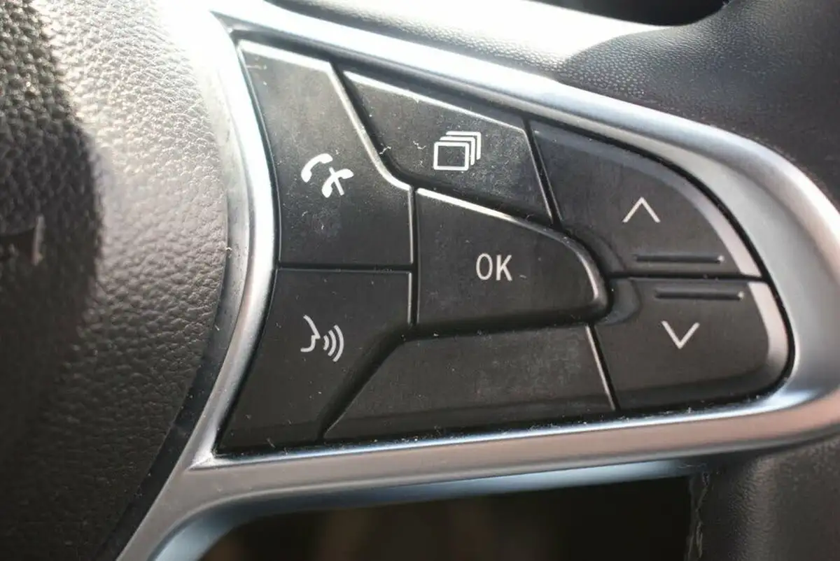 2021-renault-clio-10-tce-s-edition-90ps-big-20