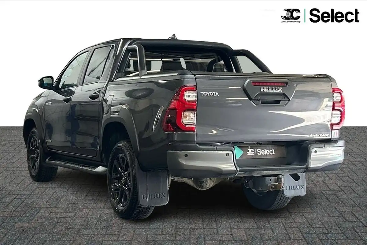 2022-toyota-hi-lux-28d-4d-invincible-x-204hpeu6d-2755cc-auto-big-3