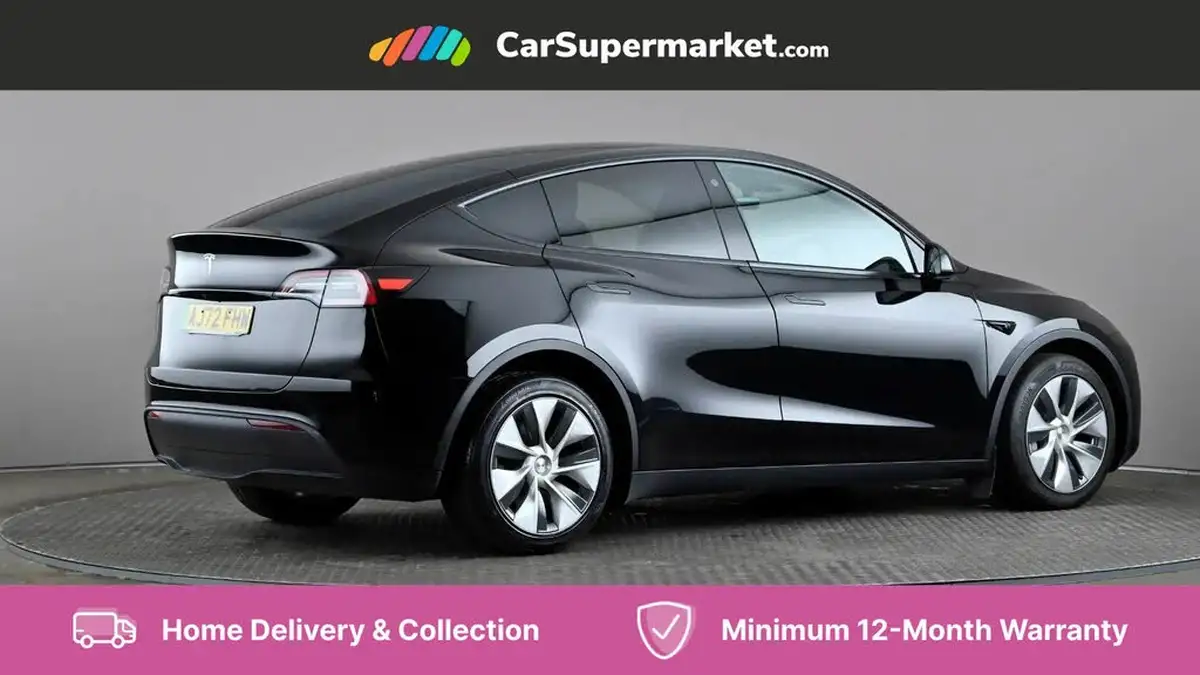 2022-tesla-model-y-e-long-range-big-5