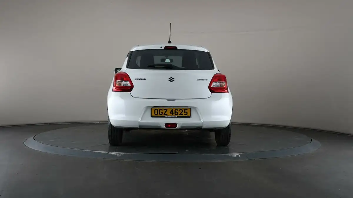 2019-suzuki-swift-12-dualjet-attitude-big-32