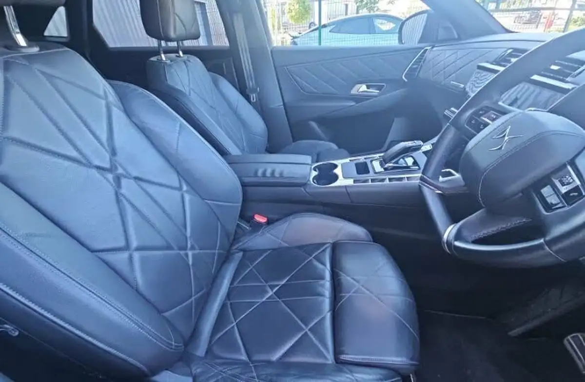 2021-ds-ds-7-crossback-e-tense-prestige-300ps-4x4-5d-big-3