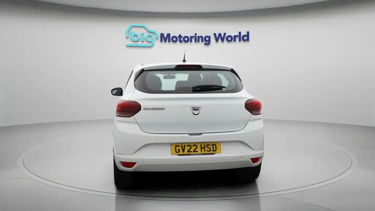 2022-dacia-sandero-10-sce-essential-big-6