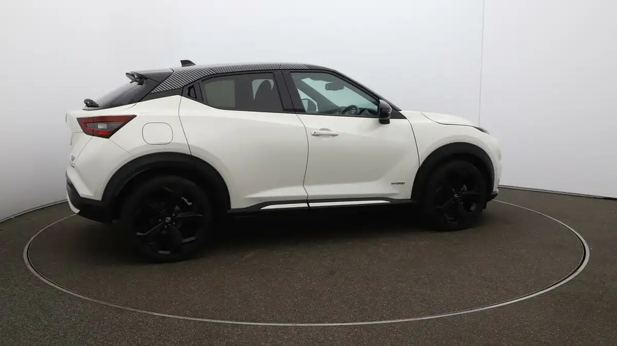 2022-nissan-juke-16-hybrid-premiere-edition-big-49