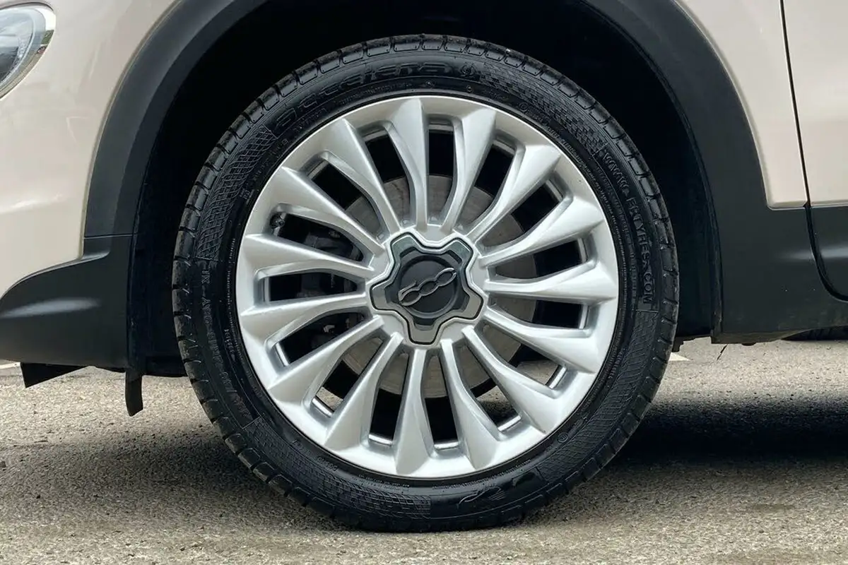 2016-fiat-500x-14-multiair-lounge-big-26