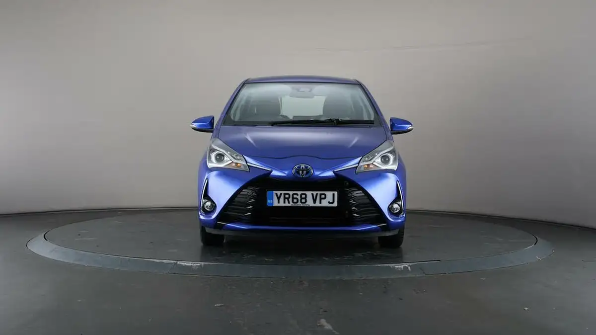 2018-toyota-yaris-15-vvt-i-icon-hybrid-big-48
