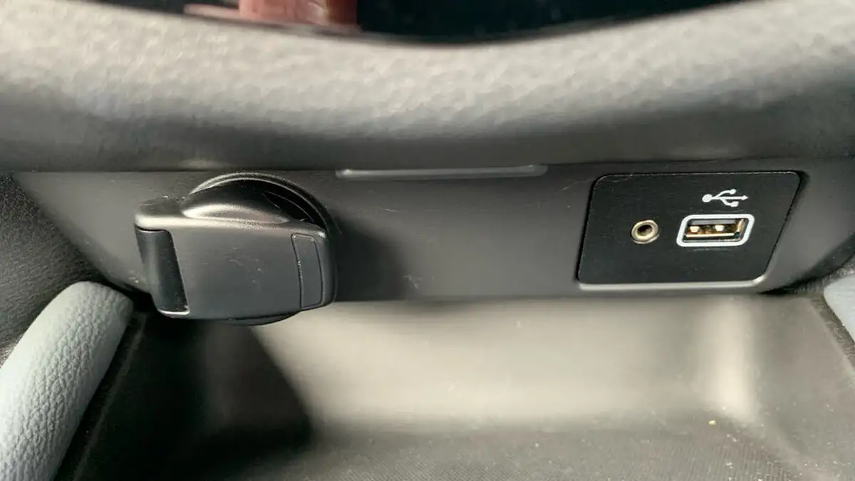 2020-nissan-juke-10-dig-t-n-connecta-117ps-dct-big-37