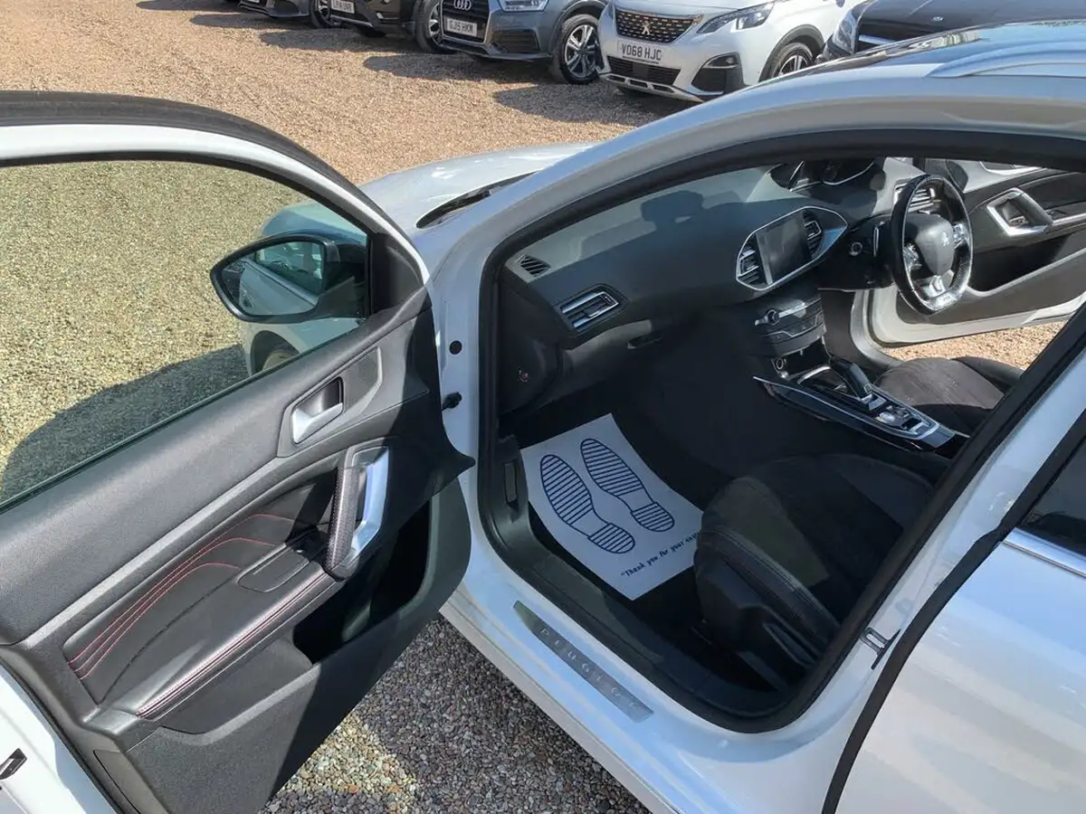 2018-peugeot-308-sw-20-bluehdi-gt-big-22