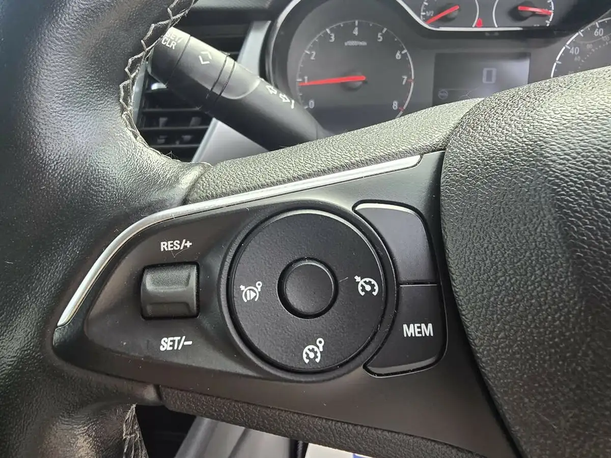 2018-vauxhall-crossland-x-12-se-81ps-big-25