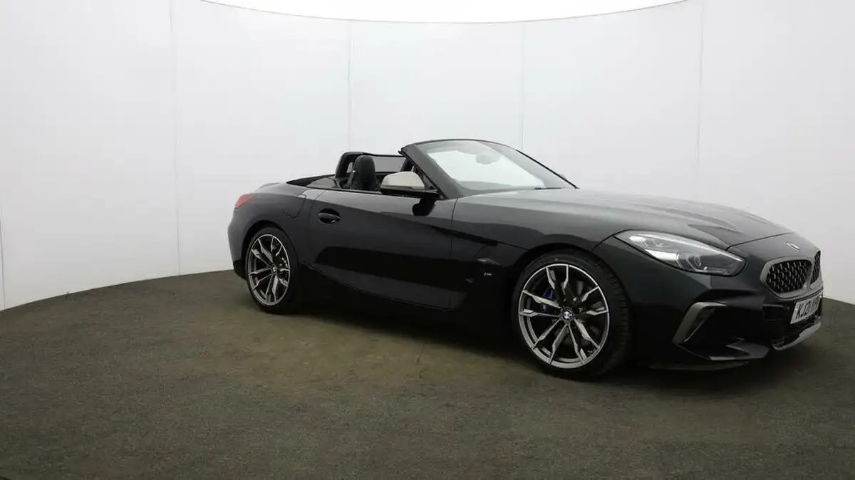 2021-bmw-z4-30-m40i-big-47