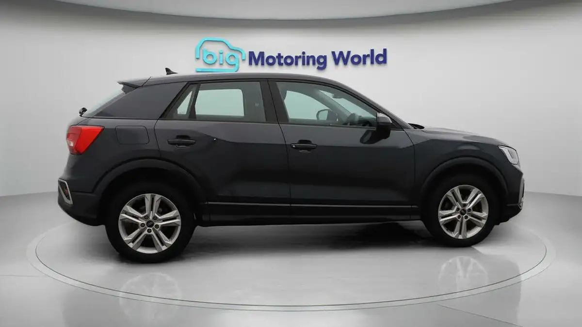 2022-audi-q2-15-35-tfsi-sport-s-tronic-big-8