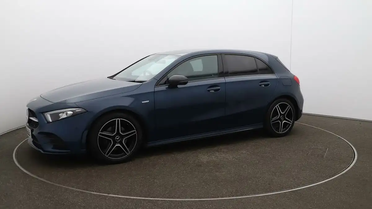 2022-mercedes-benz-a-class-13-a200-amg-line-edition-executive-hatchback-5d-big-66