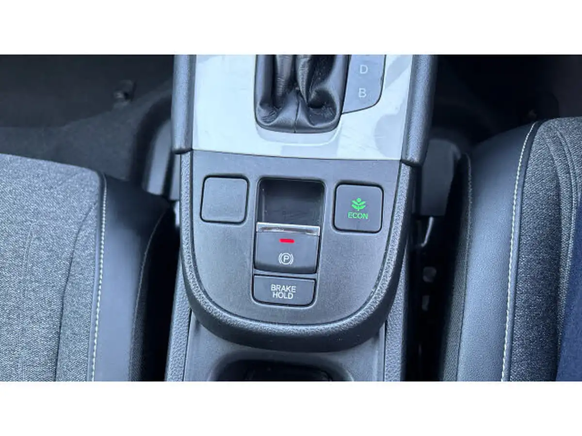2021-honda-jazz-15-i-mmd-ex-107ps-big-31