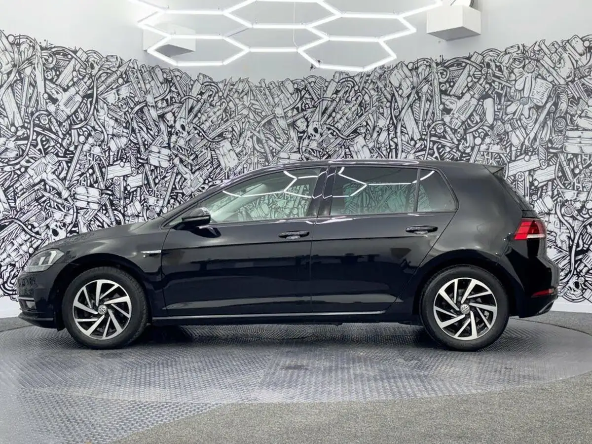 2019-volkswagen-golf-15-tsi-match-130ps-hatchback-5d-big-11