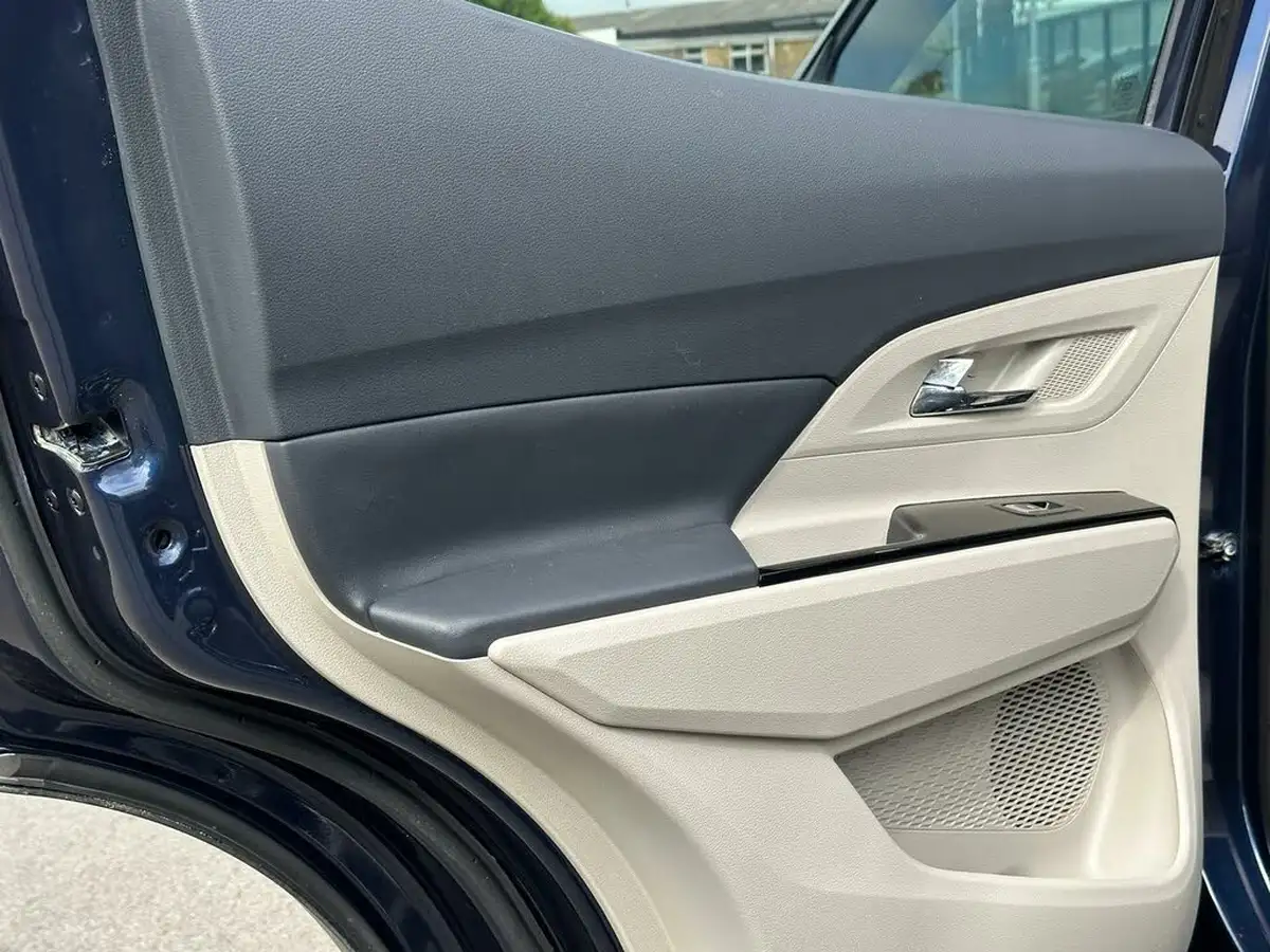 2020-kgm-ssangyong-korando-15-ultimate-big-55