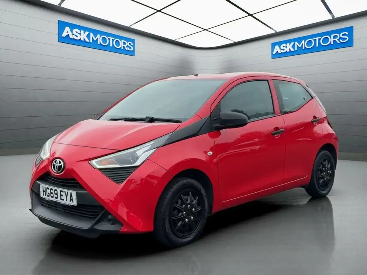 2019-toyota-aygo-10-vvt-i-x-5d-big-0