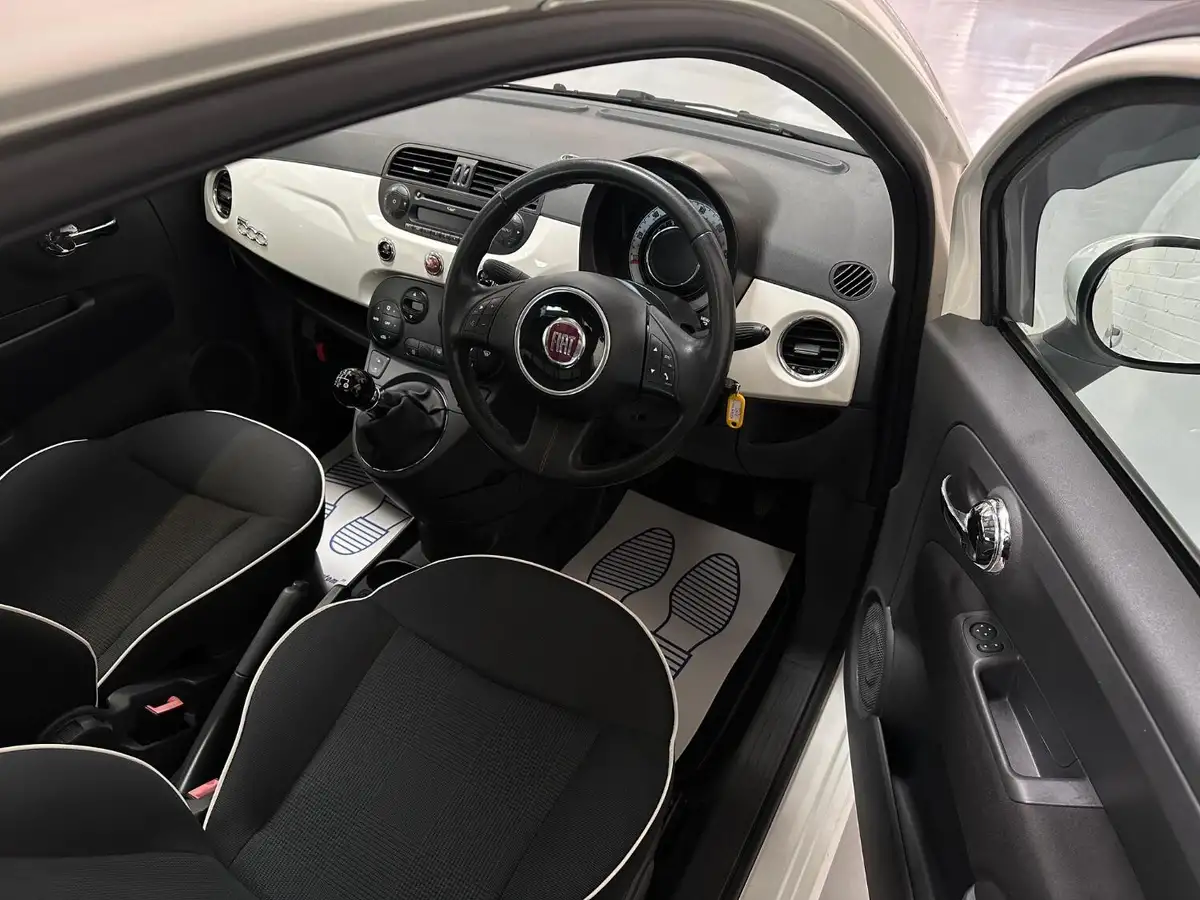 2015-fiat-500-09-lounge-85bhp-twinair-ss-big-18