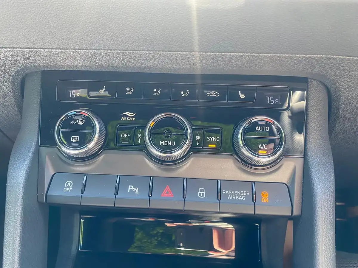 2023-skoda-karoq-15-tsi-sportline-dsg-big-19