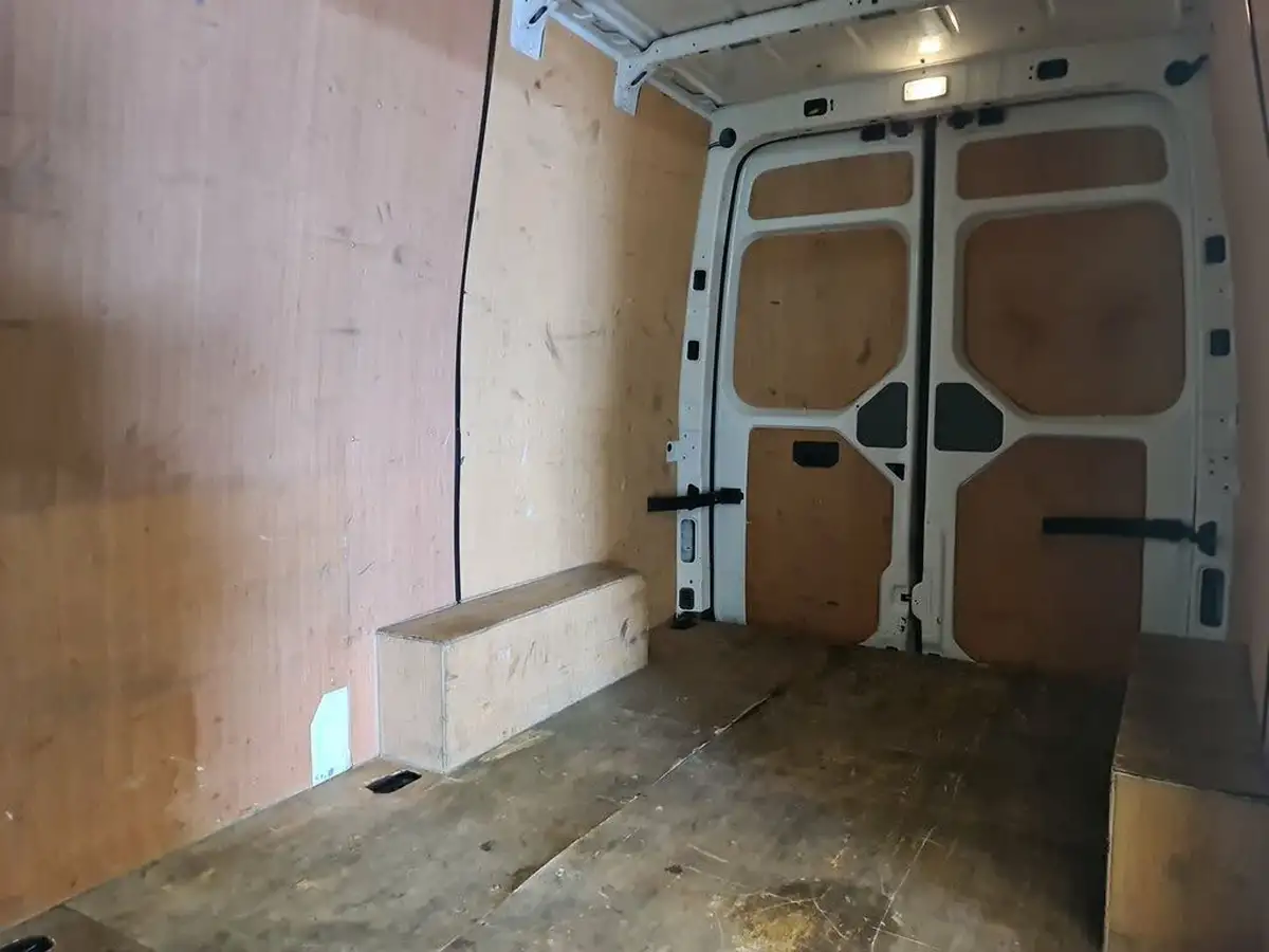 2021-volkswagen-crafter-20tdi-cr35-mwb-startline-140pseu6dt-e-rwd-panel-van-big-7