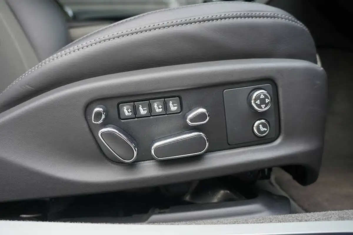 2022-bentley-continental-40-gt-v8-coupe-big-9