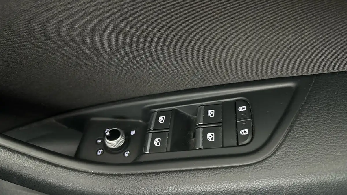 2021-audi-a4-avant-20-30-tdi-technik-big-28