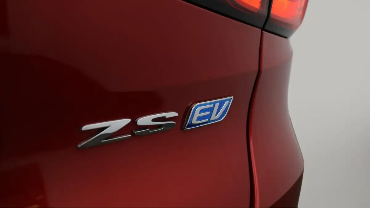 2020-mg-zs-suv-e-exclusive-ev-big-20