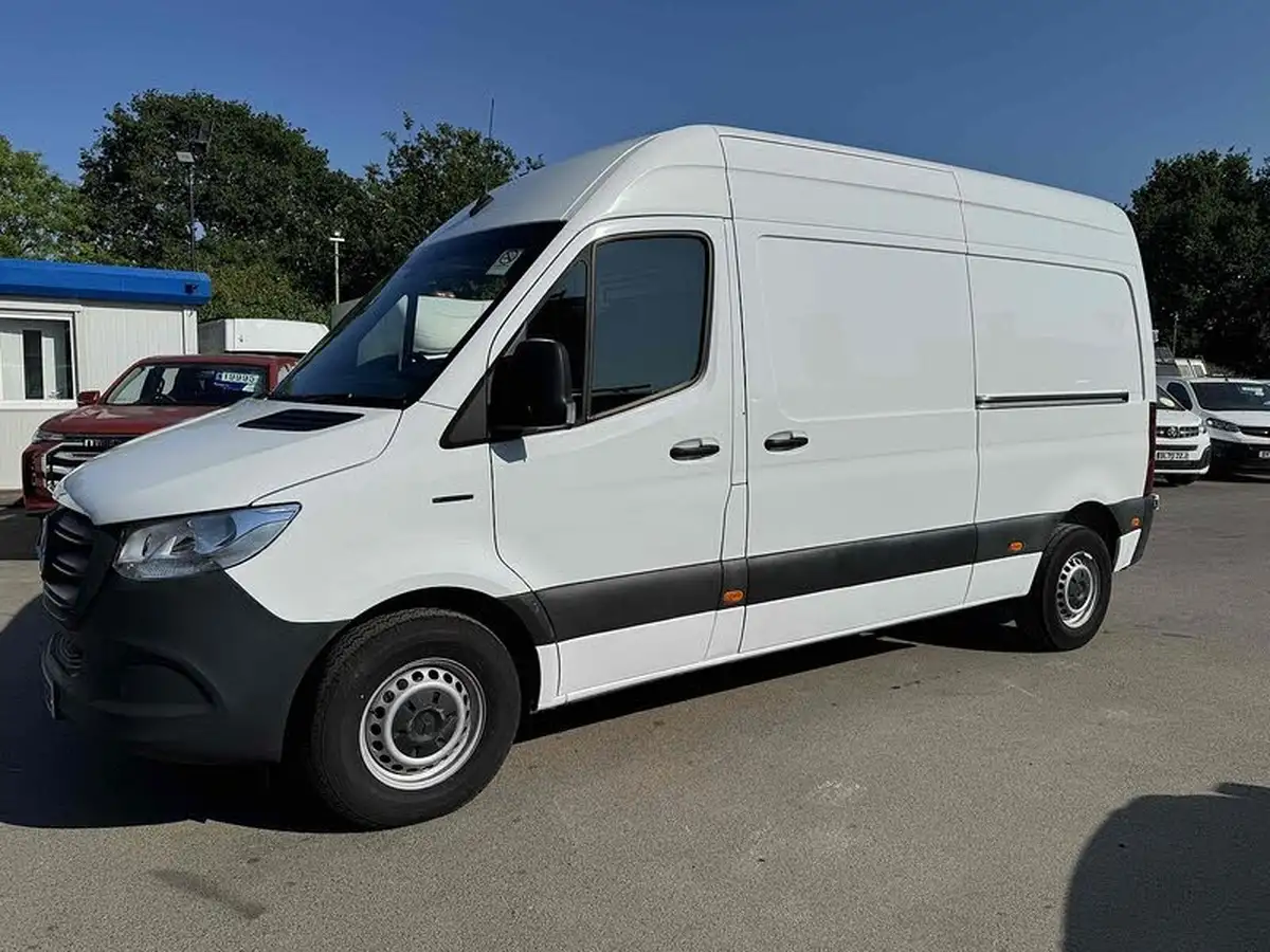 2021-mercedes-benz-sprinter-e-esprinter-l2h2-progressive-dc-80kw-big-3