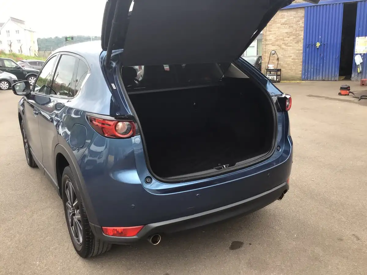 2017-mazda-cx-5-20-sport-nav-big-10