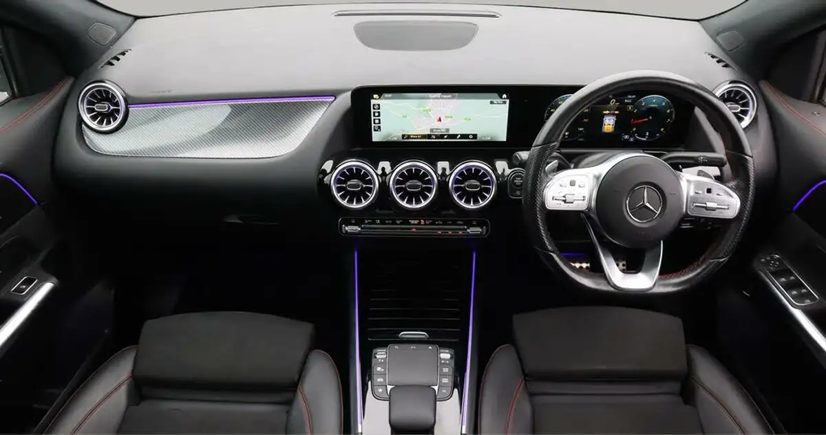 2022-mercedes-benz-gla-class-13-gla-180-amg-line-premium-plus-big-13