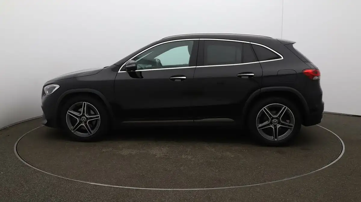 2022-mercedes-benz-gla-class-13-gla-180-amg-line-premium-plus-big-65