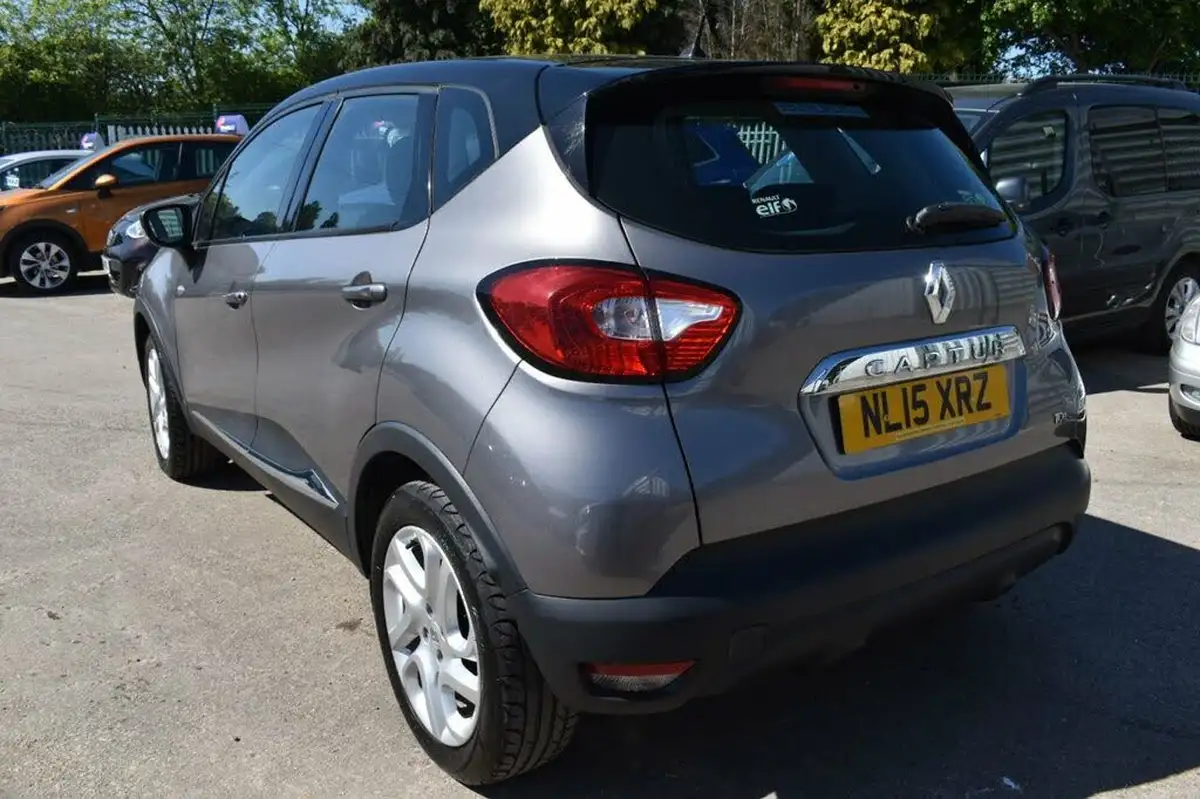 2015-renault-captur-09-dynamique-big-15