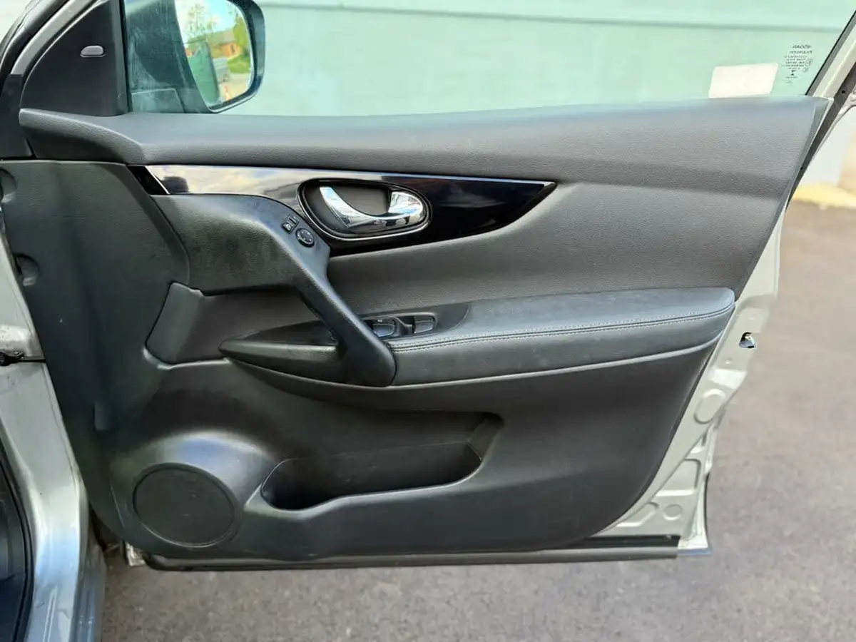 2015-nissan-qashqai-16dci-tekna-xtronic-cvt-big-13