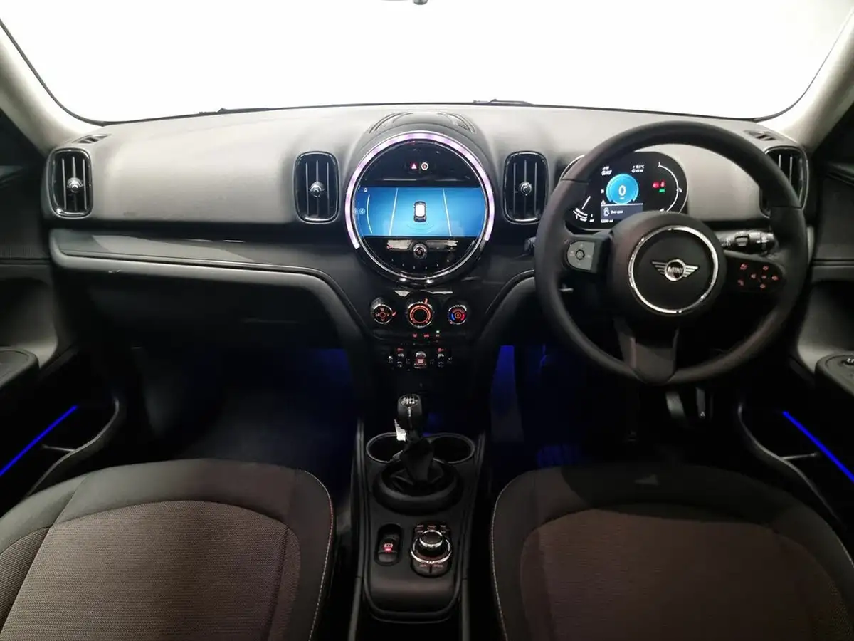 2022-mini-countryman-15-cooper-classic-big-6