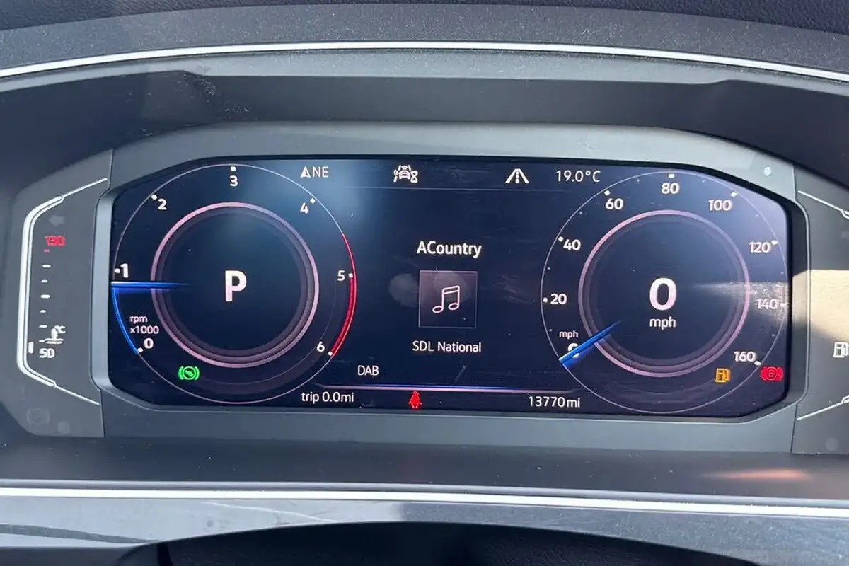 2019-volkswagen-tiguan-20-tsi-sel-190ps-dsg-big-36