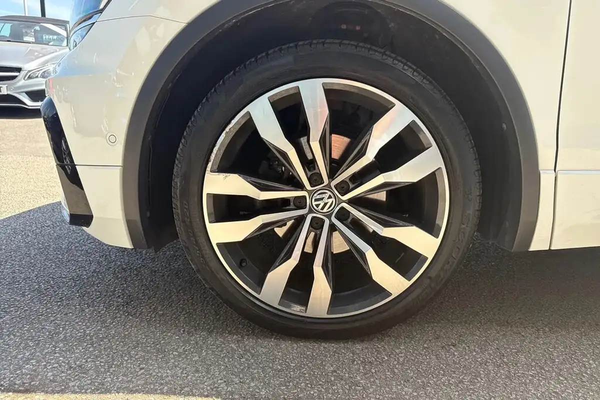 2019-volkswagen-tiguan-20-tsi-sel-190ps-dsg-big-12