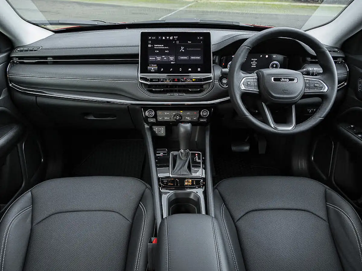 2024-jeep-compass-15-altitude-big-2
