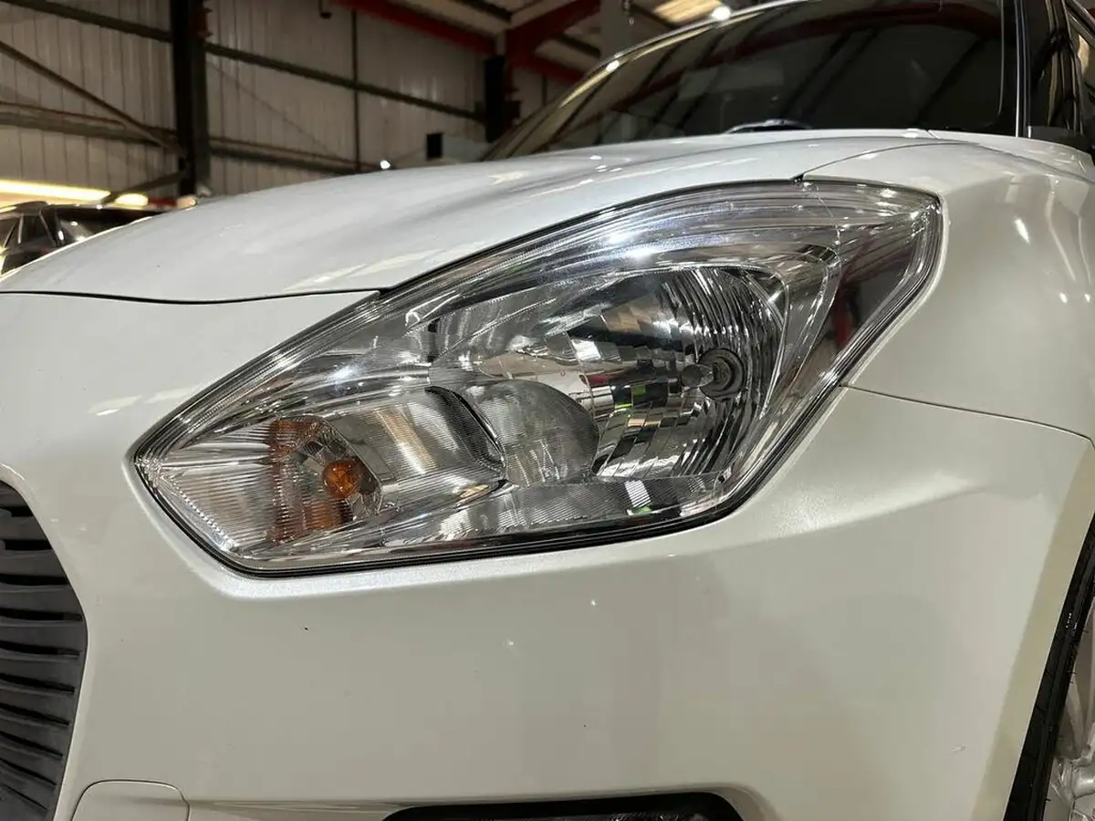 2018-suzuki-swift-10-boosterjet-sz-t-111ps-big-14