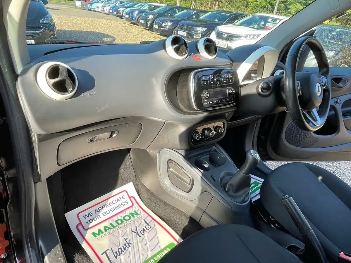 2018-smart-fortwo-10-pure-70bhp-big-17