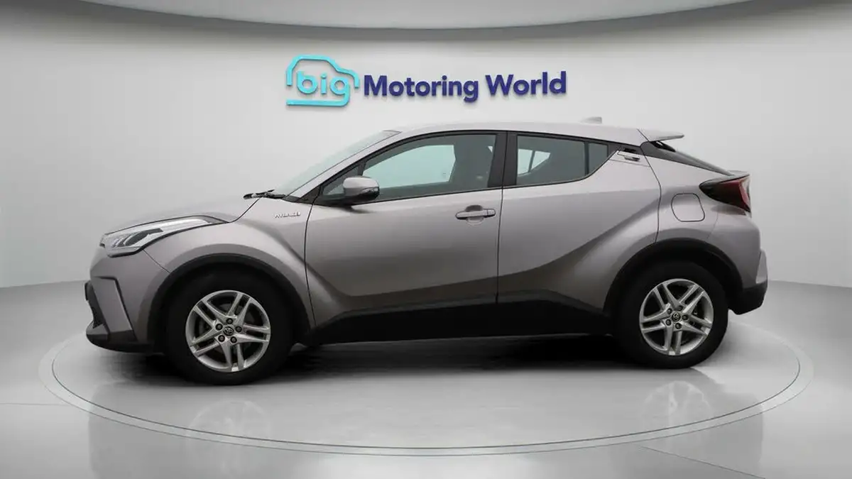 2021-toyota-c-hr-18-vvt-i-icon-big-4