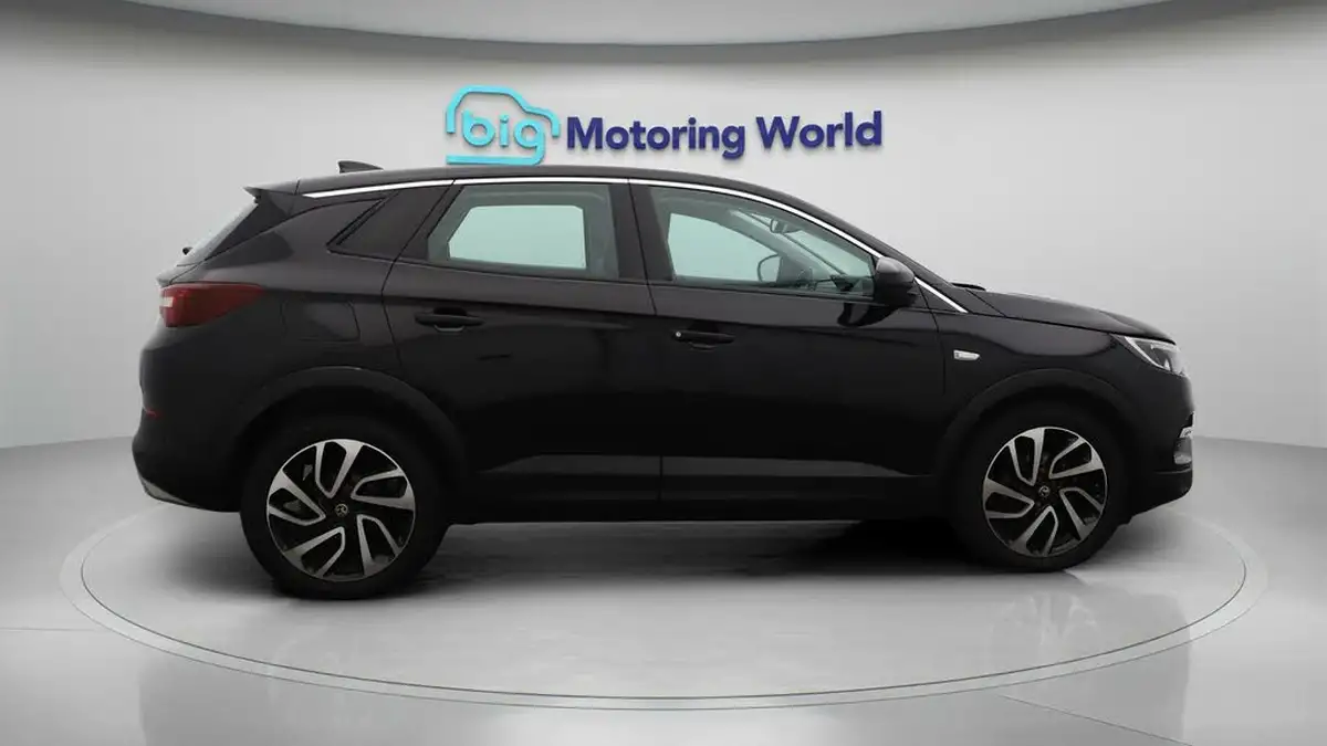 2019-vauxhall-grandland-x-12-elite-nav-ss-auto-big-8