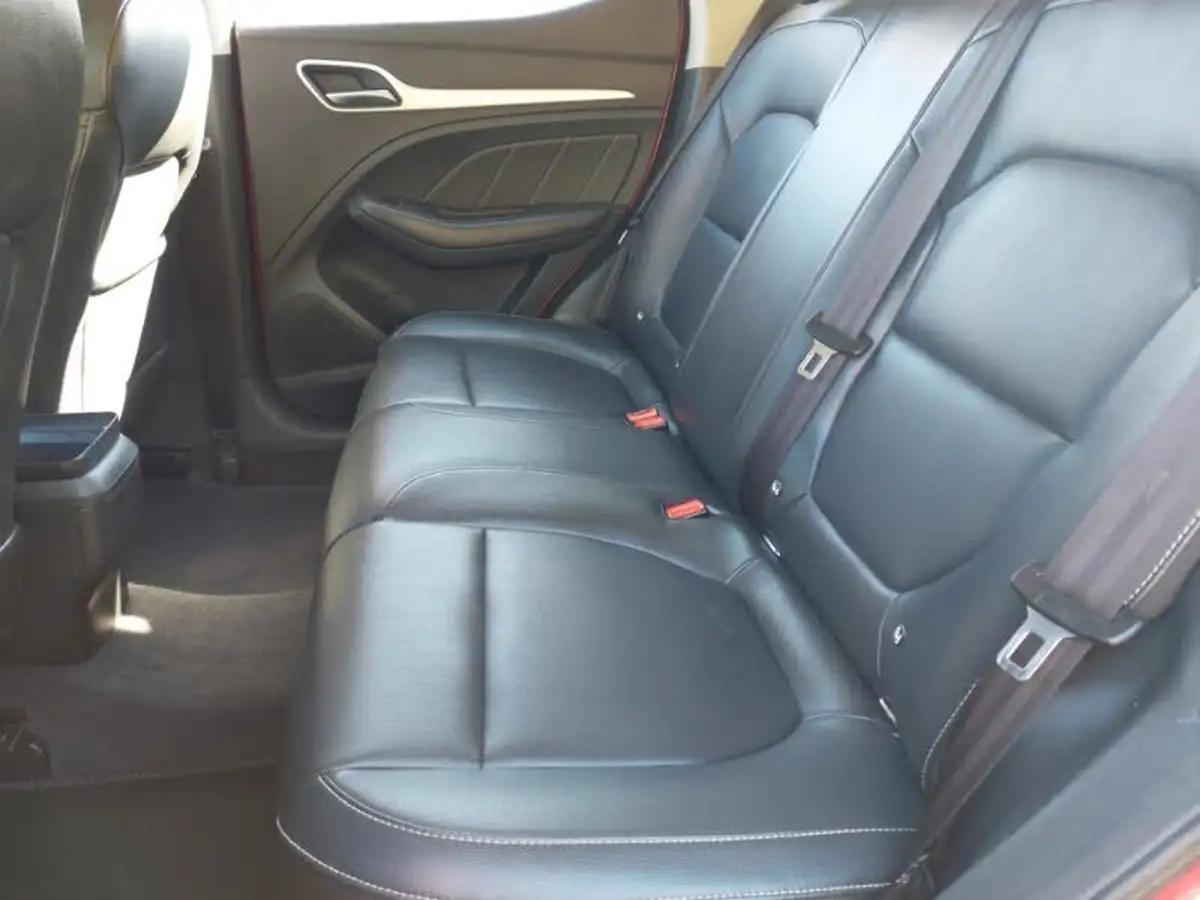 2018-mg-zs-suv-15-vti-tech-exclusive-big-5